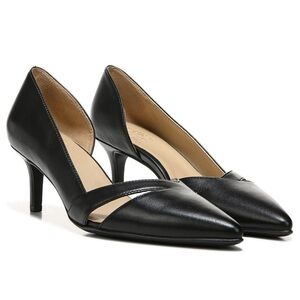 Naturalizer Ezra Pump